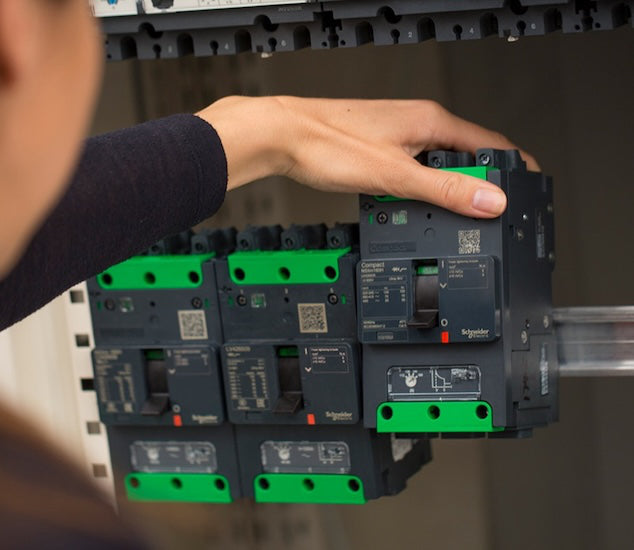 Schneider Expands U.S. Manufacturing Infrastructure as ForwardX and Lynx Drive European AMR Growth