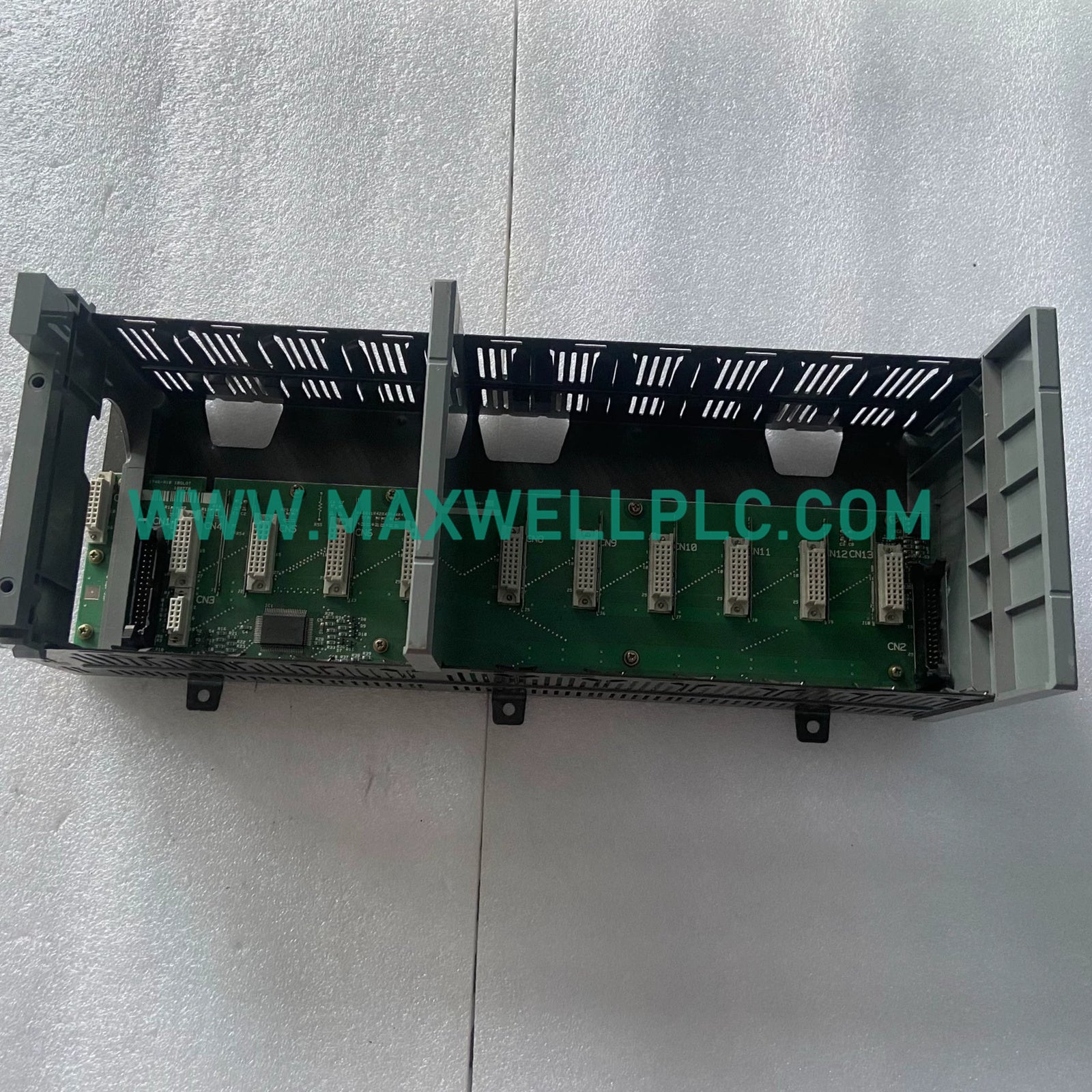 1746-A10 Allen-Bradley SLC 500 10 Slot Chassis