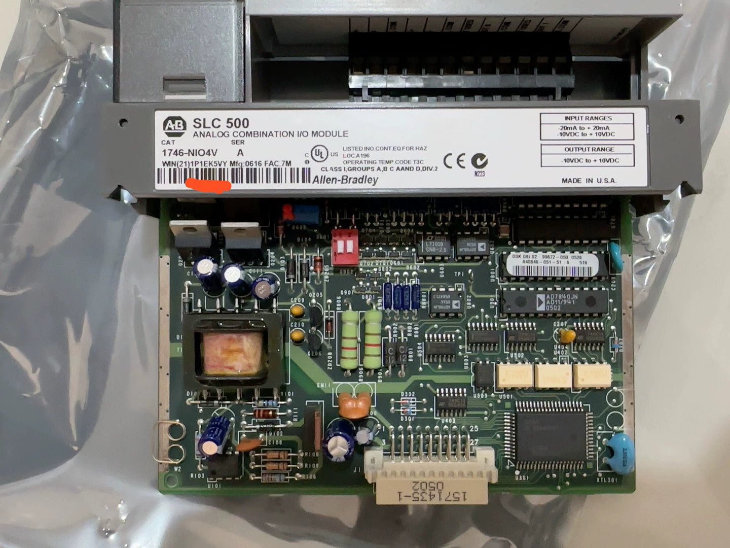 Allen-Bradley 1746-NIO4V 1746NIO4V SLC 500 High Resolution Analog Input/Output Module