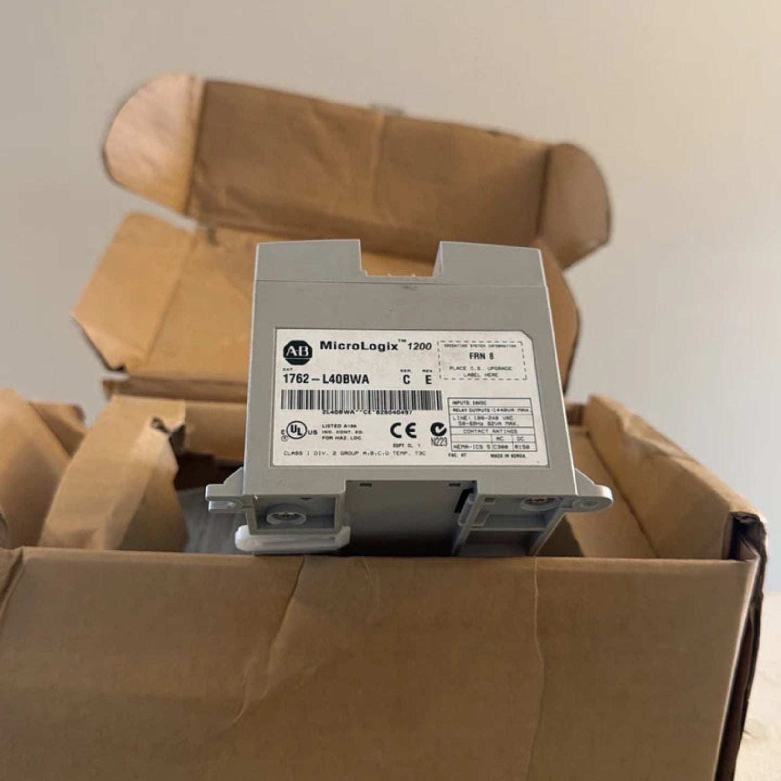 1762-L40BWA Allen-Bradley MicroLogix 1200 CPU Processors