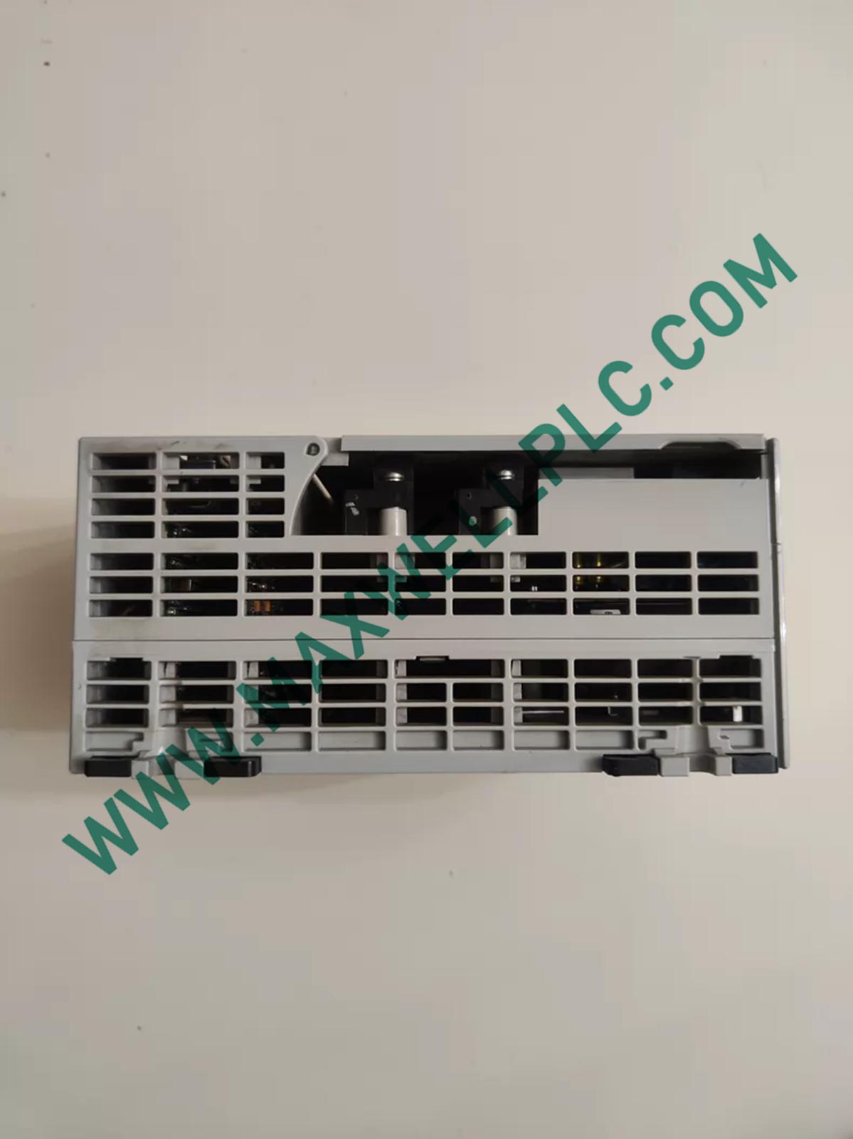 وحدة تحكم إيثرنت Allen-Bradley CompactLogix طراز 1769-L23E-QB1B