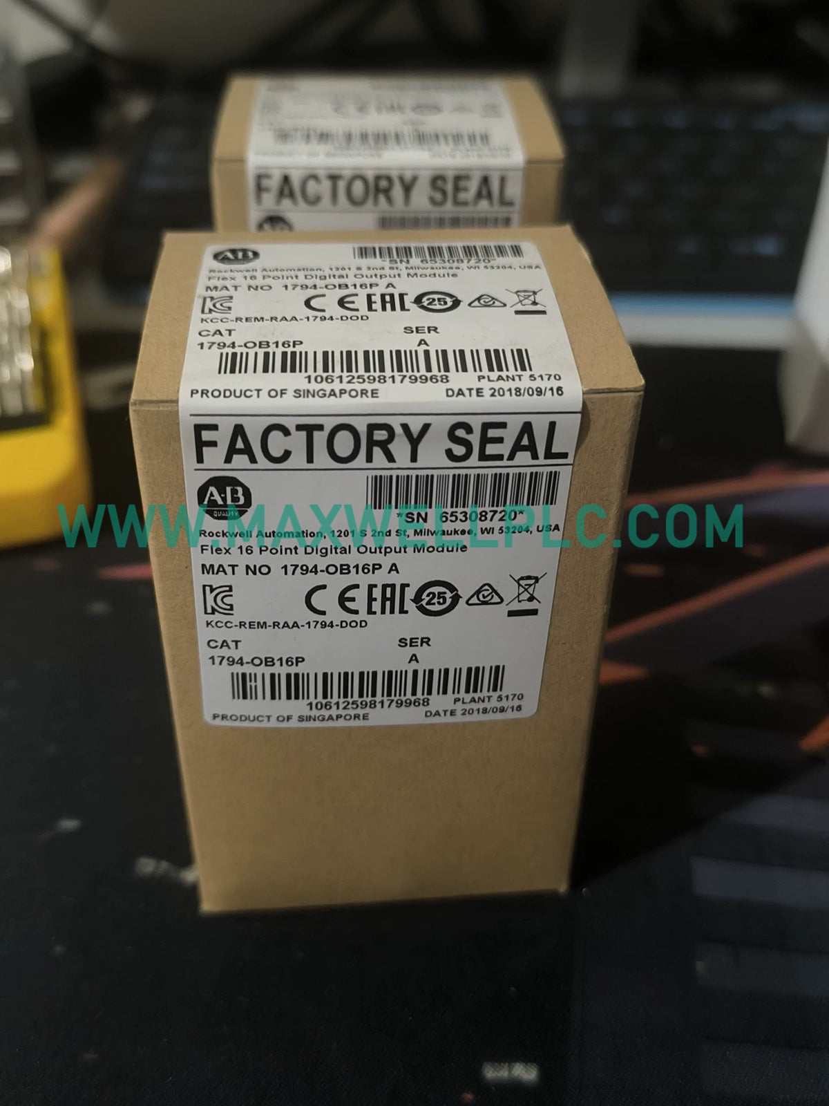 وحدة الإخراج الرقمي Allen-Bradley طراز FLEX I/O رقم 1794-OB16P
