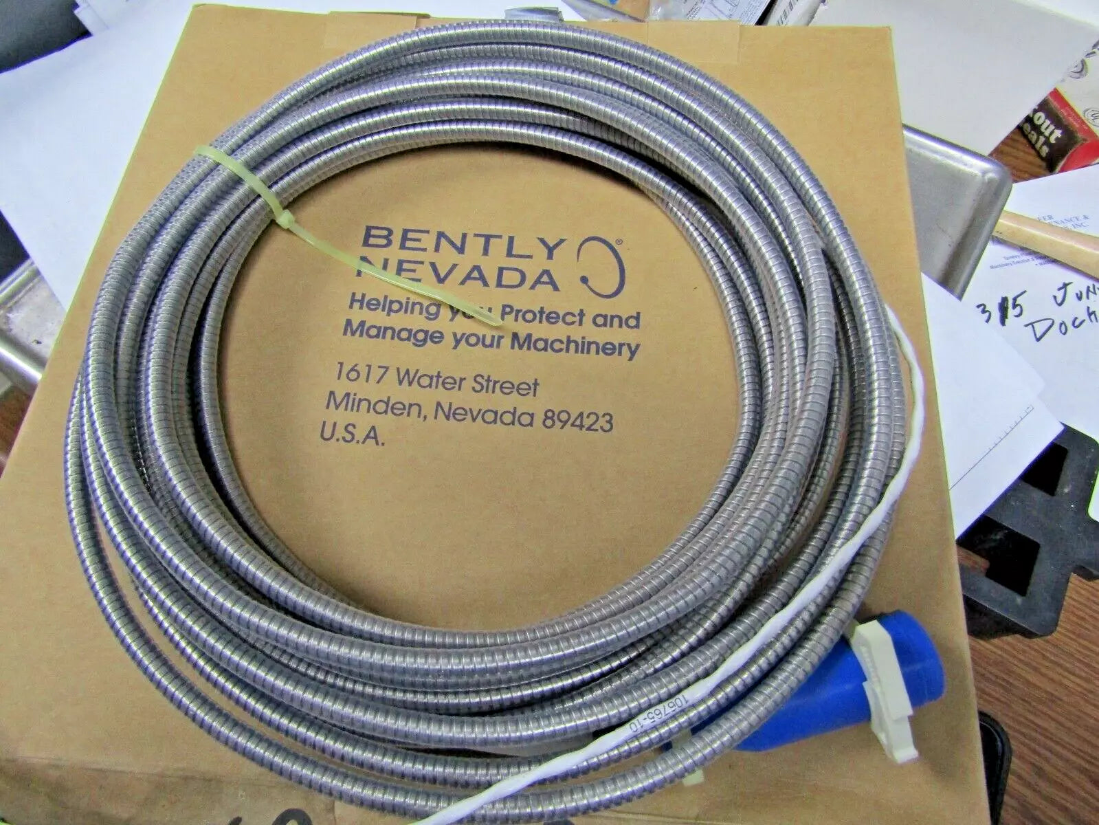 Bently Nevada 106765-30 Cable de interconexión de sensor Velomitor XA Serie 330500 330525