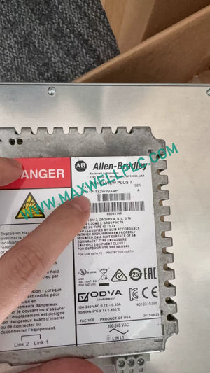 2711P-T12W22A9P شاشة اللمس الطرفية HMI من ألن برادلي طراز PanelView Plus 7