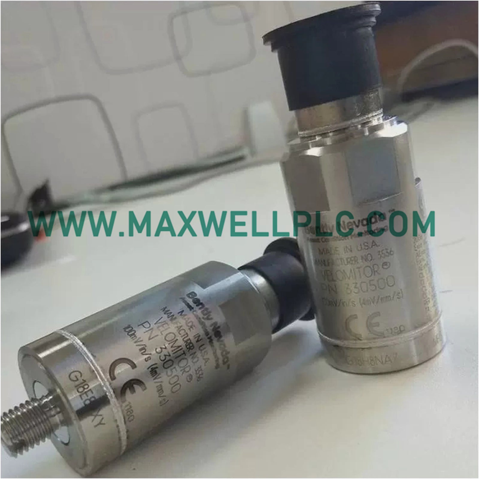 330500-03-01 Bently Nevada 3300 Series Velomitor Piezo-velocity Sensors Piezo-Velocity Sensor