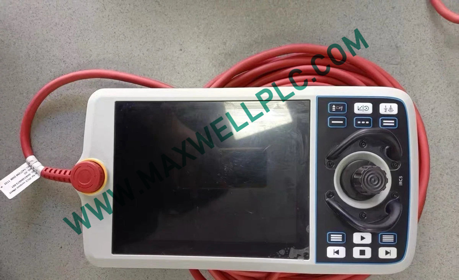 ABB 3HAC085590-001 DSQC3120 وحدة التحكم بالتعليم لسلسلة IRC6