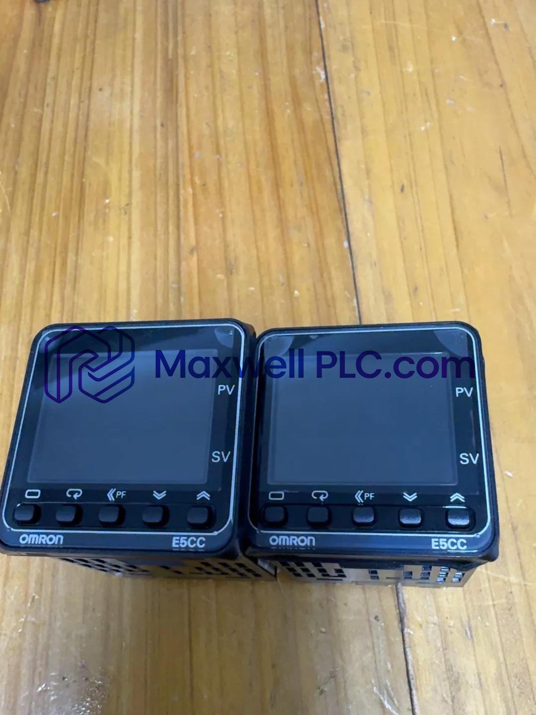 E5CC-QX3A5M-003 Omron Digital Temperature Controller E5CC Series