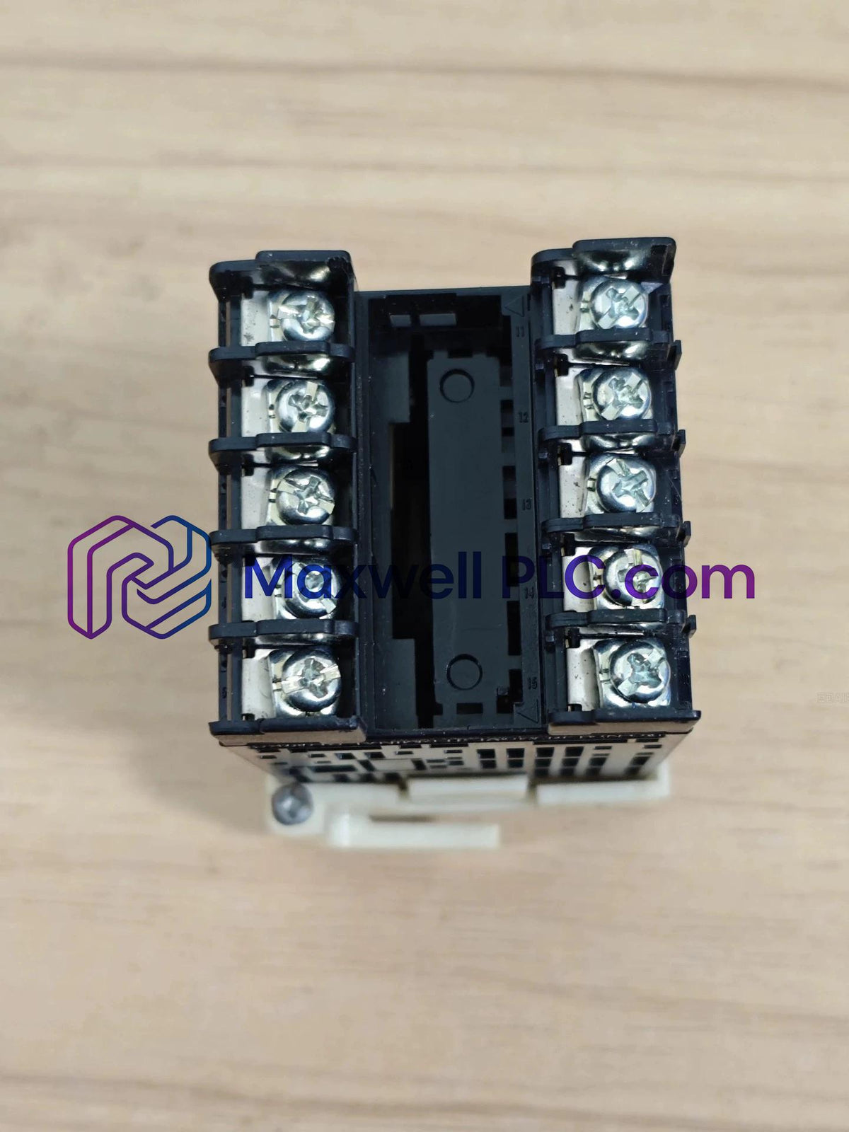 E5CN-C2MT-500 AC100-240 Omron E5CN Series Temperature Controller