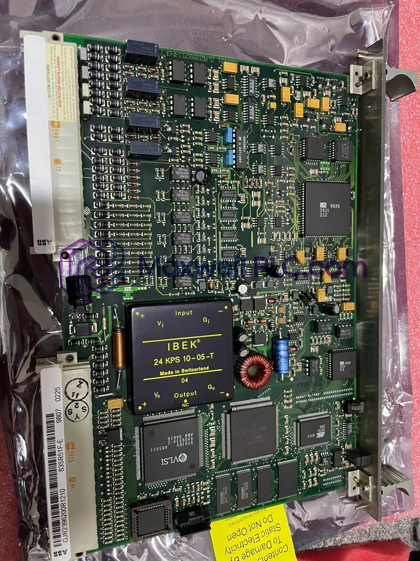 وحدة التحكم ABB AC 800PEC GJR2396200R1210 83SR51C-E