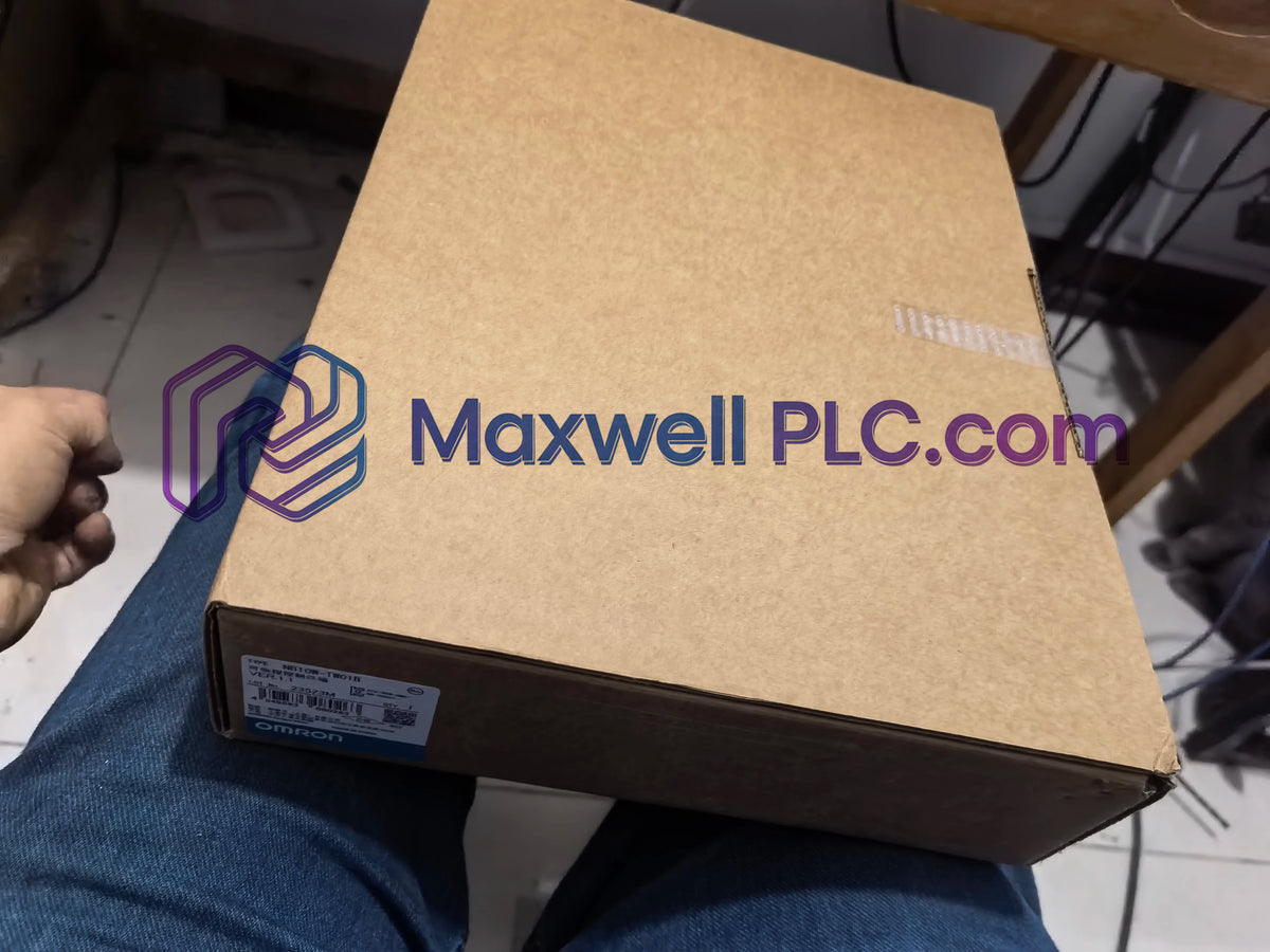 شاشة واجهة المستخدم (HMI) التي تعمل باللمس من سلسلة NB، موديل NB10W-TW01B، من شركة أومرون (Omron)