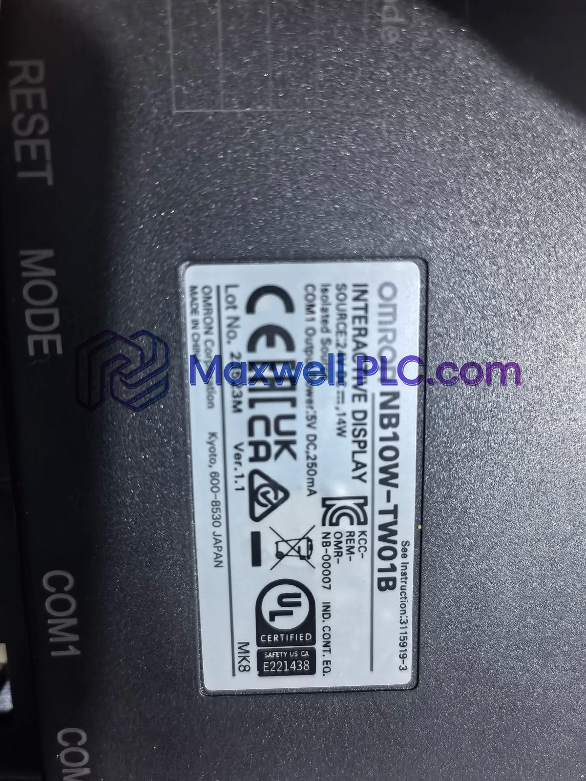شاشة واجهة المستخدم (HMI) التي تعمل باللمس من سلسلة NB، موديل NB10W-TW01B، من شركة أومرون (Omron)