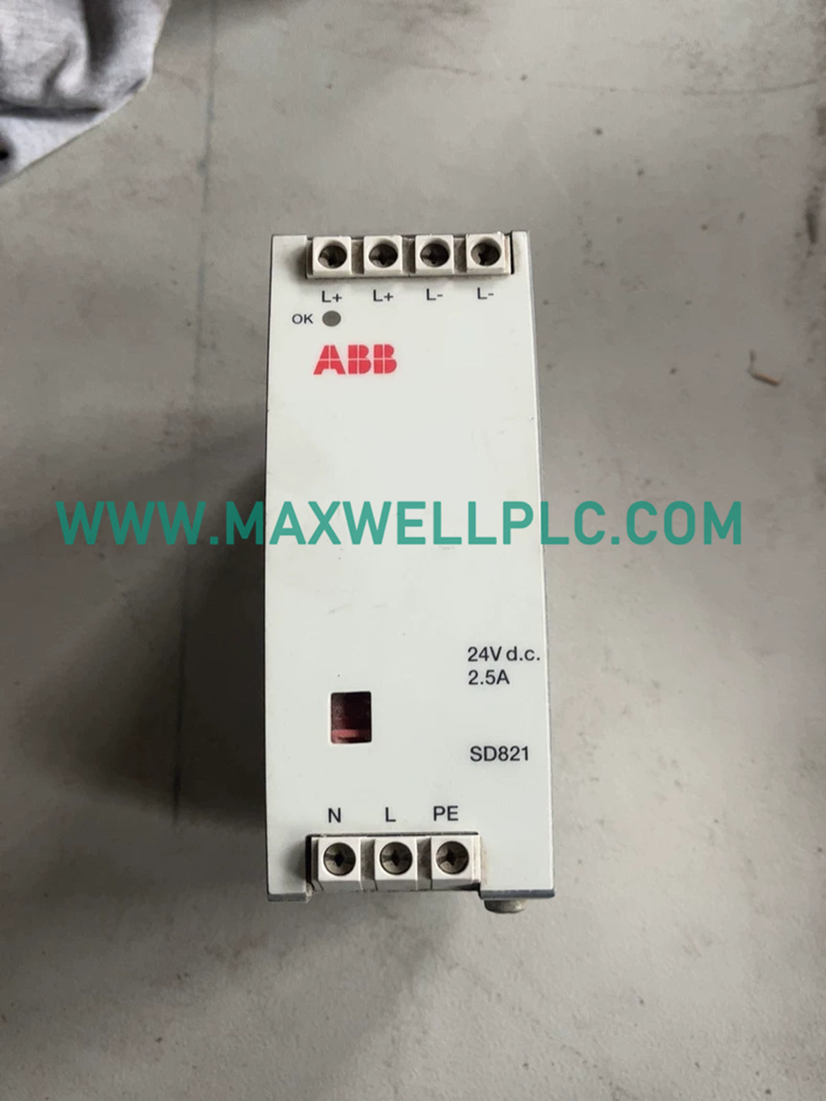 SD821 3BSC610037R1 ABB Power Supply Module S800 I/O