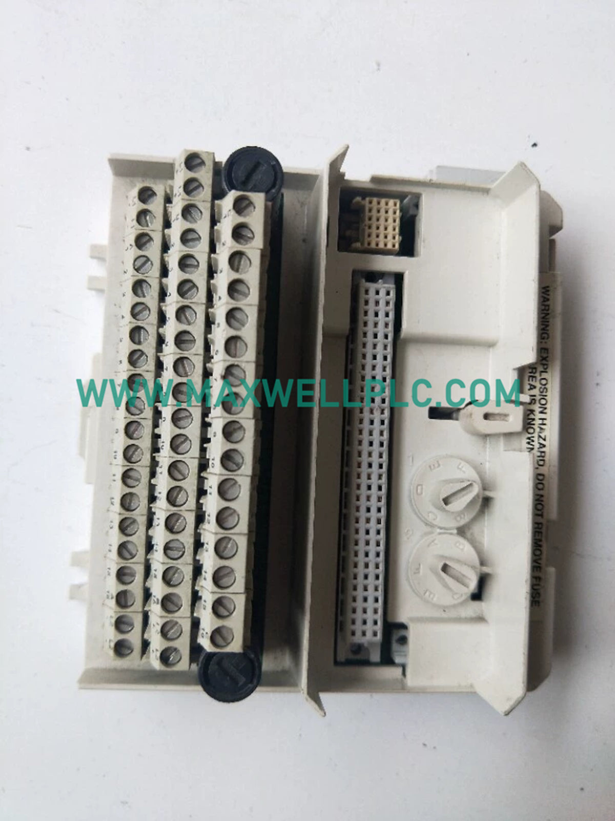 TU830V1 3BSE013234R1 ABB Unidad de terminación de módulo extendido S800 E/S