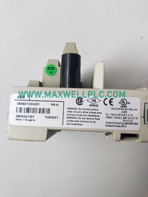 TU830V1 3BSE013234R1 ABB Unidad de terminación de módulo extendido S800 E/S