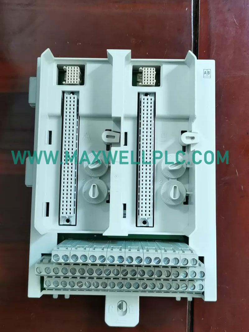 TU844 3BSE021445R1 وحدة إنهاء وحدة ABB S800 I/O