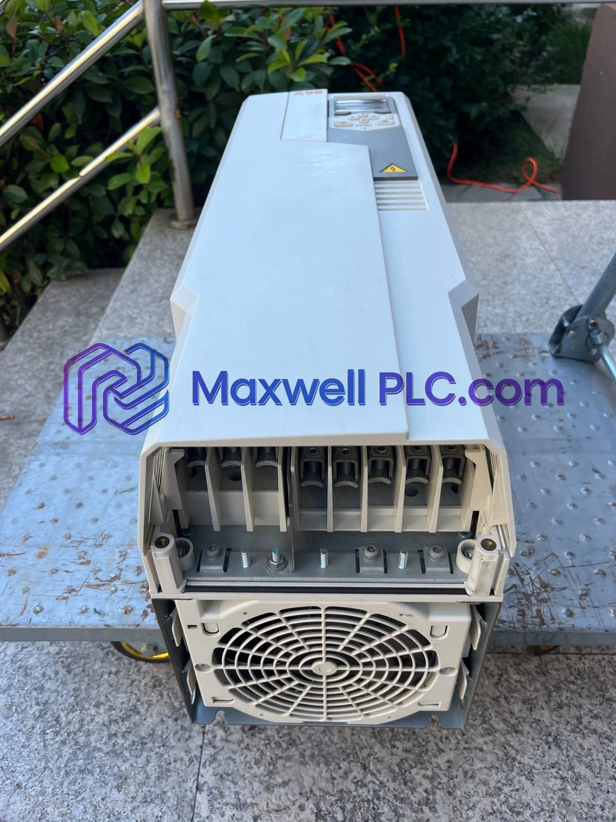 ACS580-01-088A-4 3AUA0000080502 محرك تيار متردد منخفض الجهد للأغراض العامة من سلسلة ABB ACS580 يثبت على الحائط