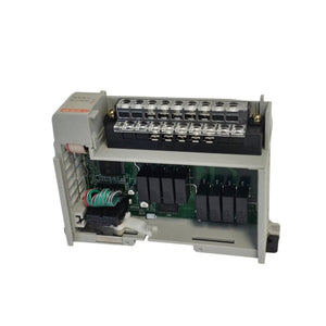 وحدة الإخراج المنفصلة Allen-Bradley 1769-OW8 CompactLogix