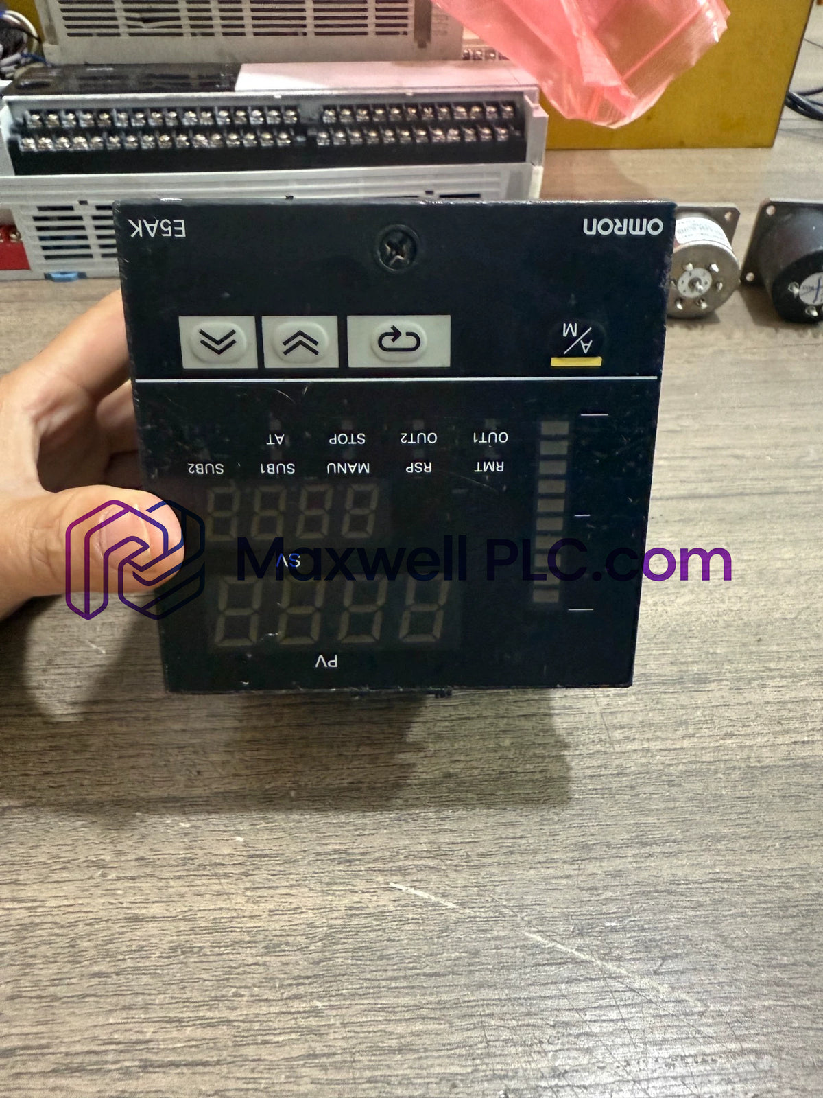 Controlador digital Omron serie E5AK E5AK-AA2B