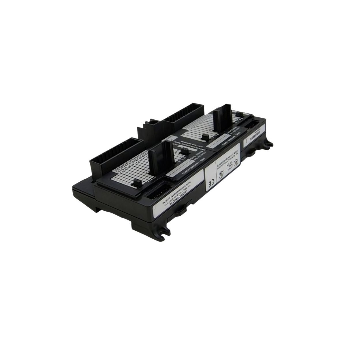 الكتلة الطرفية للتحكم الميداني IC670CHS003 GE
