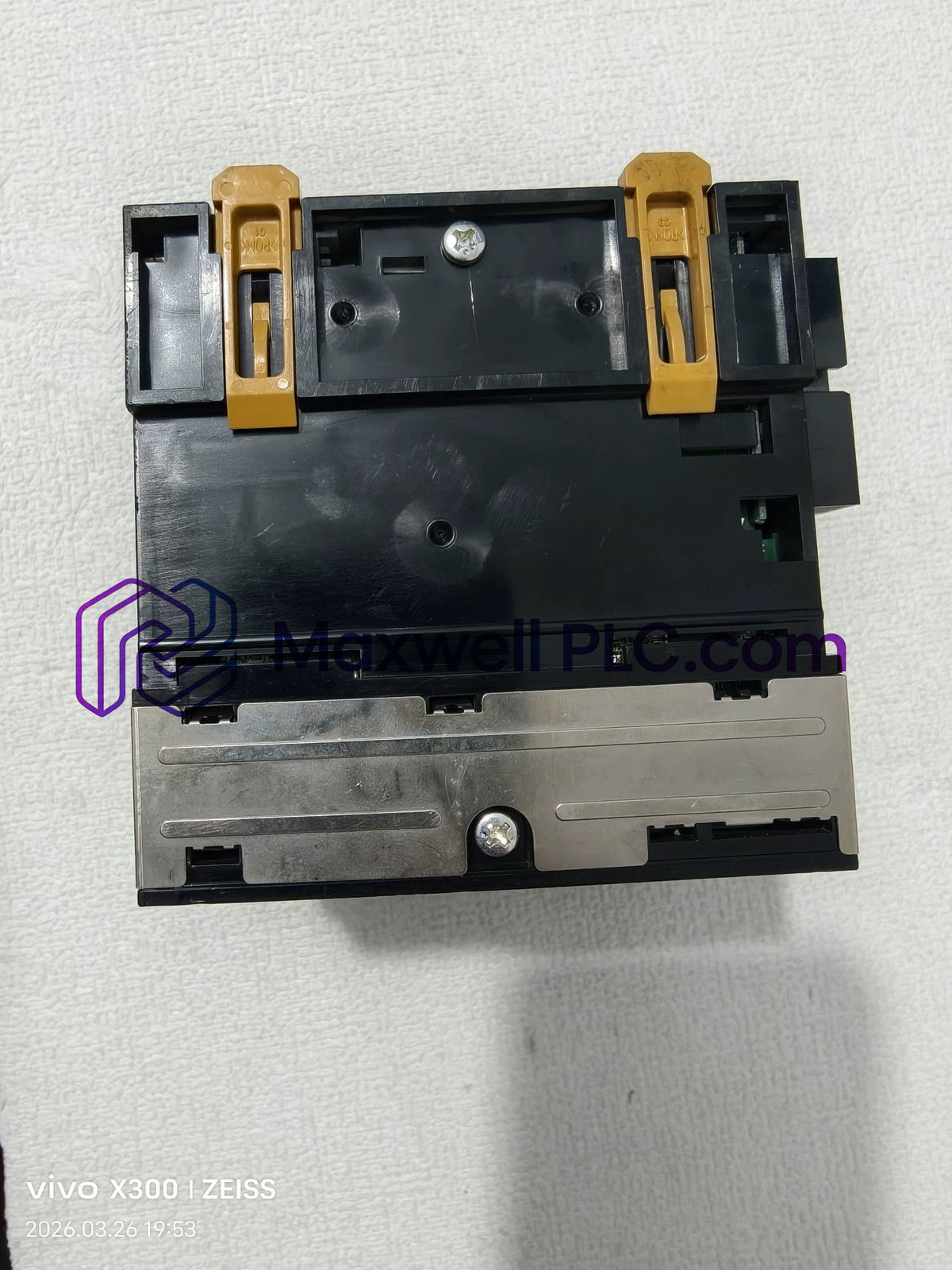 وحدة معالجة مركزية NJ301-1100 من أومرون، طراز Sysmac NJ3