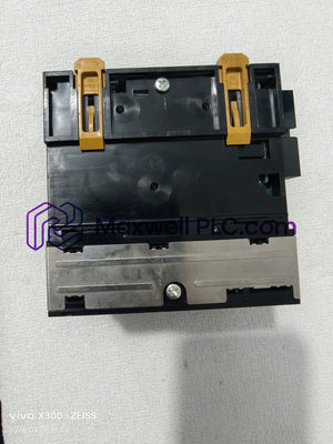 وحدة معالجة مركزية NJ301-1100 من أومرون، طراز Sysmac NJ3