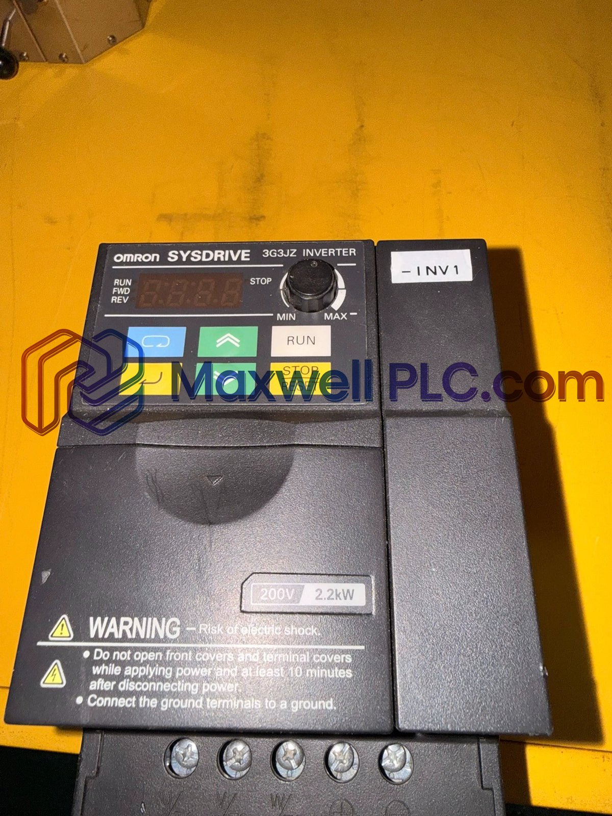 Omron 3G3JZ-A2022 3-Phase 200 VAC 2.2 kW Variable Frequency Drive SYSDRIVE 3G3JZ Series