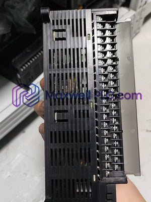 وحدة تحكم قابلة للبرمجة من سلسلة CP1E طراز Omron CP1E-N60S1DR-A