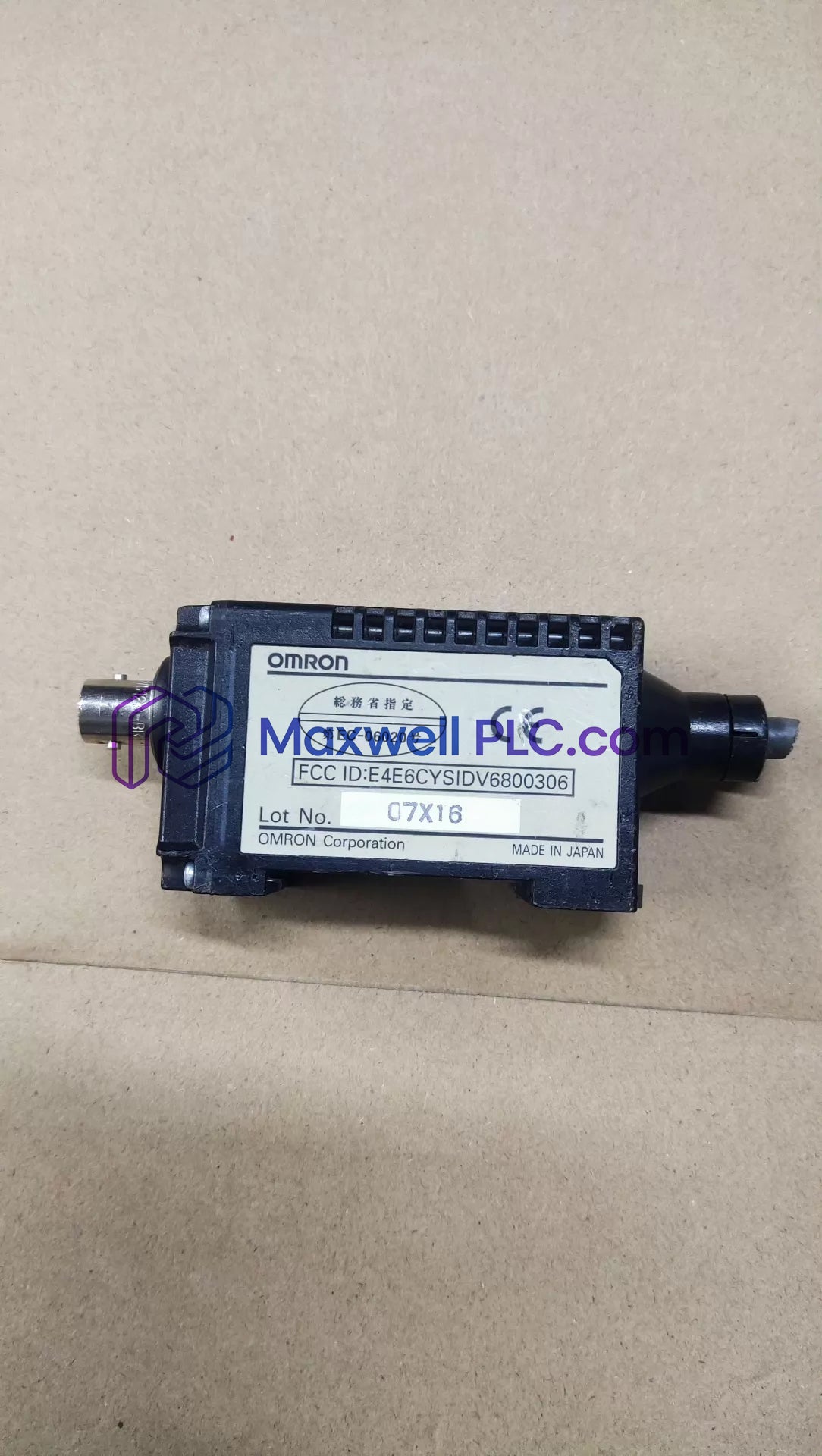 V680-HA63B Omron V680 Series Amplifier Unit