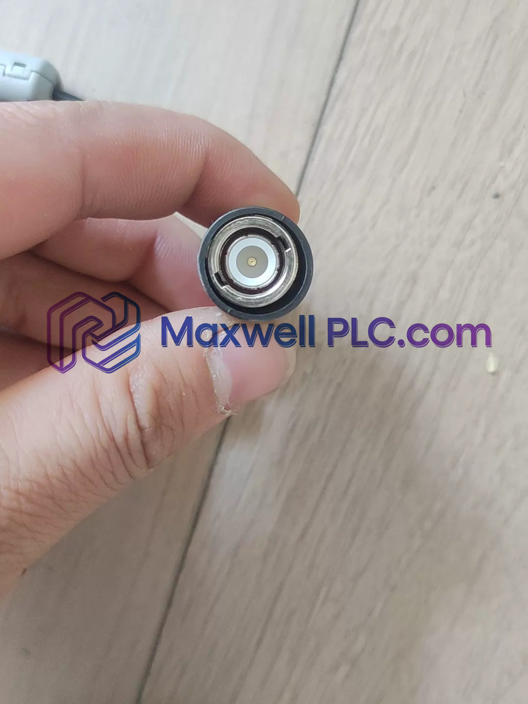 V680-HS51 Omron V680 Series Cylindrical Antenna
